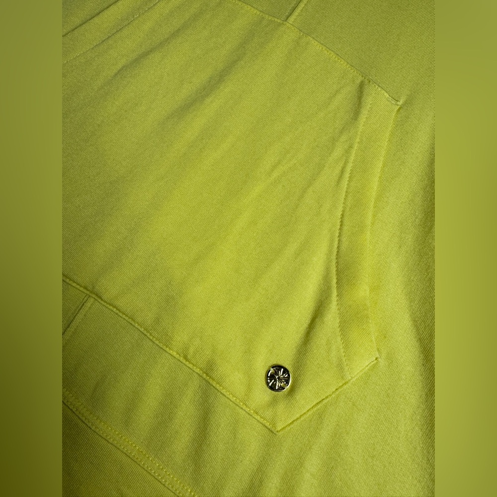 Lilly Pulitzer Luxletic Cassi Popover Top in Watch Hill Yellow Size Small - Picture 7 of 15